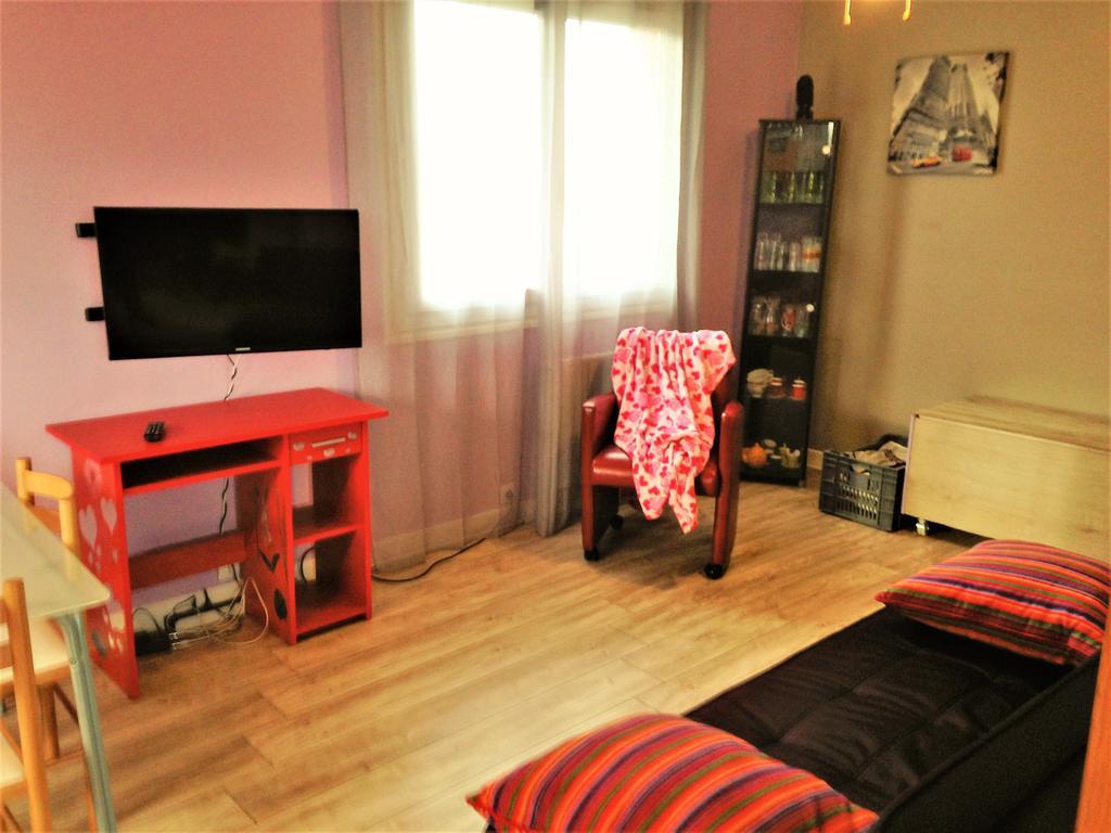 Maison Au Centre De Camazen Hébergement de vacances *